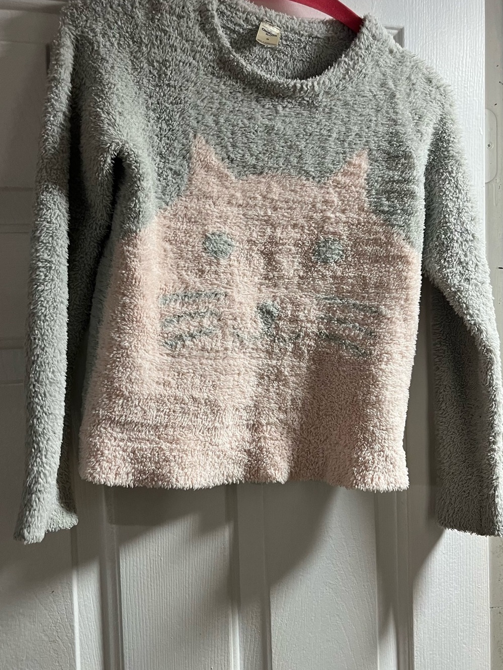 OshKosh B'gosh Fuzzy Cat Crewneck Sweater in Light Gray & Pale Pink